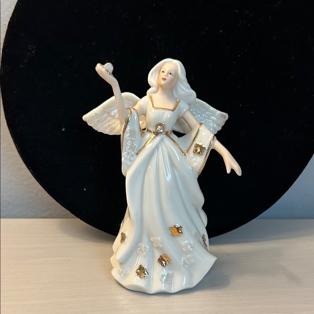 Elegant Lenox cream Angel Figurine with Gold Accents